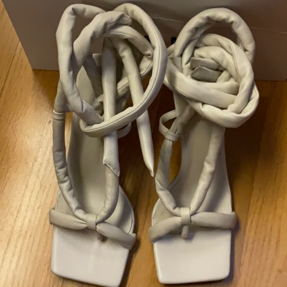 Alias Mae Astro Heel in Bone, EU Size: 39 - Picture 14 of 16